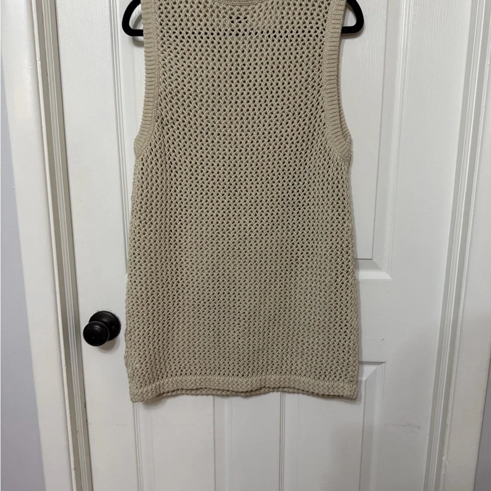 TNA‎ x ARITZIA dundas open knit sweater vest tan size large